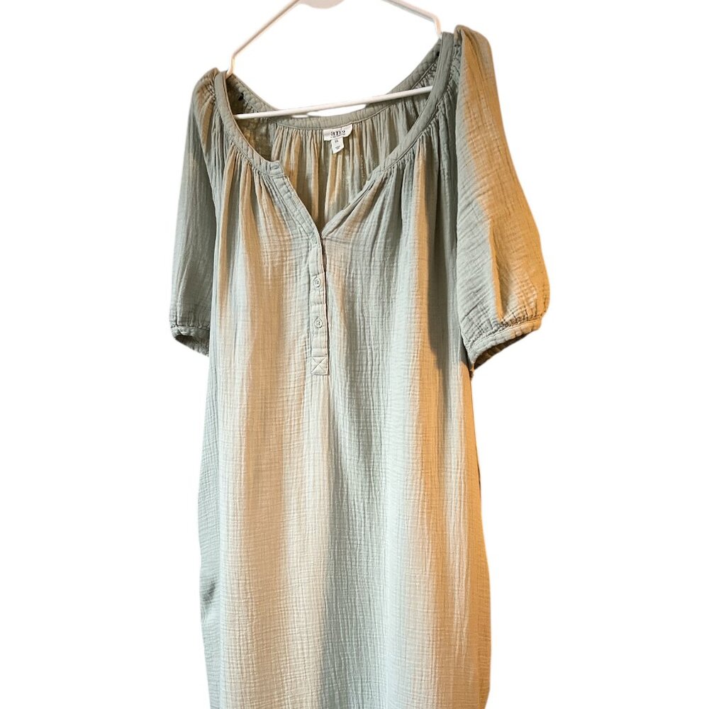 a n a Dress in seafoam green. Size XXL with buttons and pockets